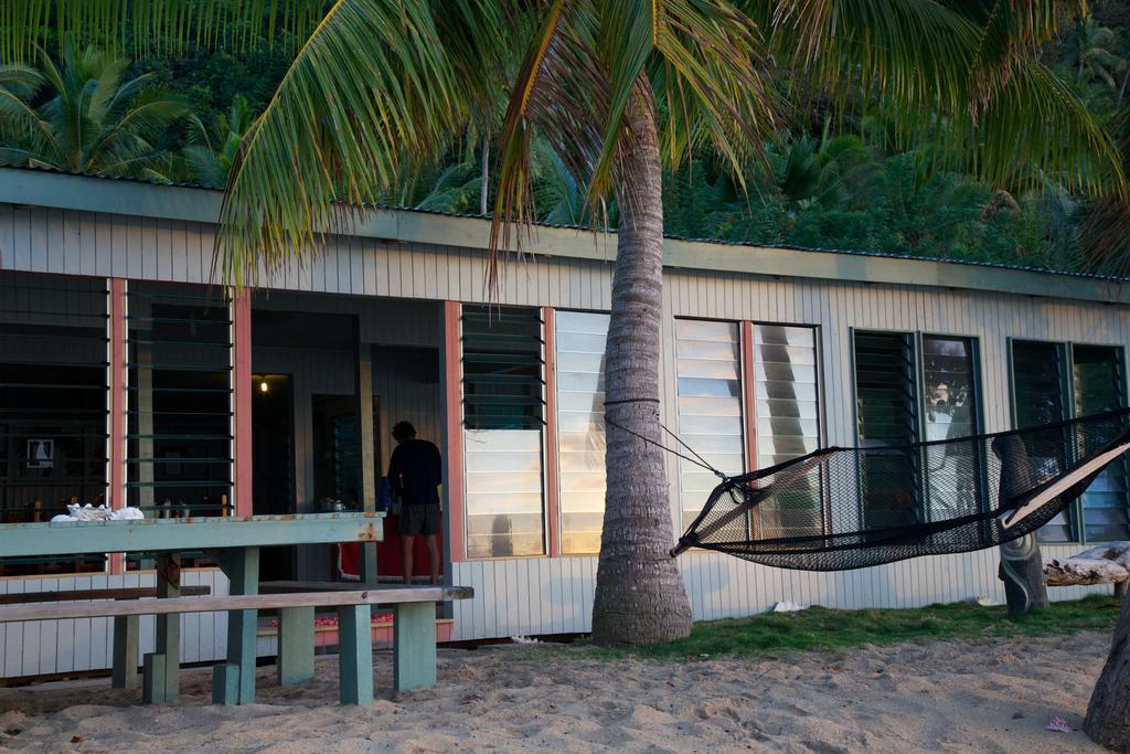 Mai Dive' Astrolabe Reef Resort Naqarawalu エクステリア 写真